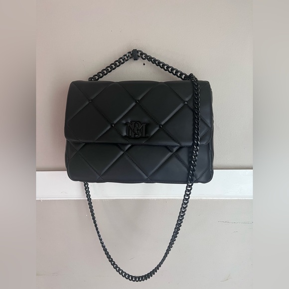 Badgley Mischka Black Quilted Shoulder Bag - Picture 5 of 9